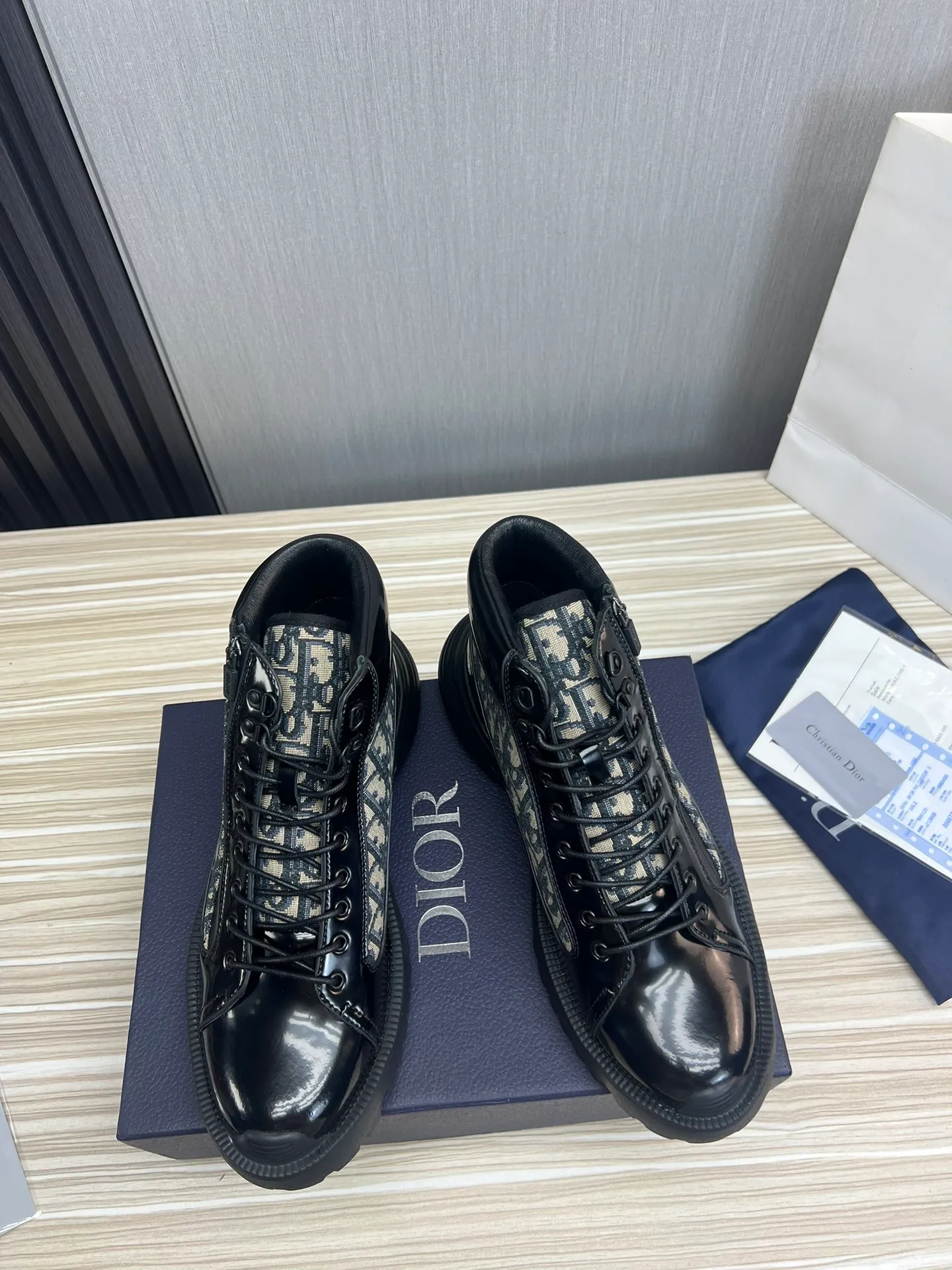 Men's men's shoes💰640💰 Dior men's business casual leather shoes👞all made of imported original brand leather, just to create a more comfortable wearing experience, upper: original cowhide splicing➕imported sheepskin lining, original non-slip and wear-resistant rubber outsole✔️36-45 (45 non-returnable)